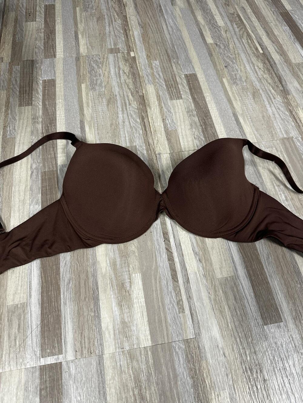 Rene Rofe Essentials T-shirt Bra 36DD Lightly Padded UW